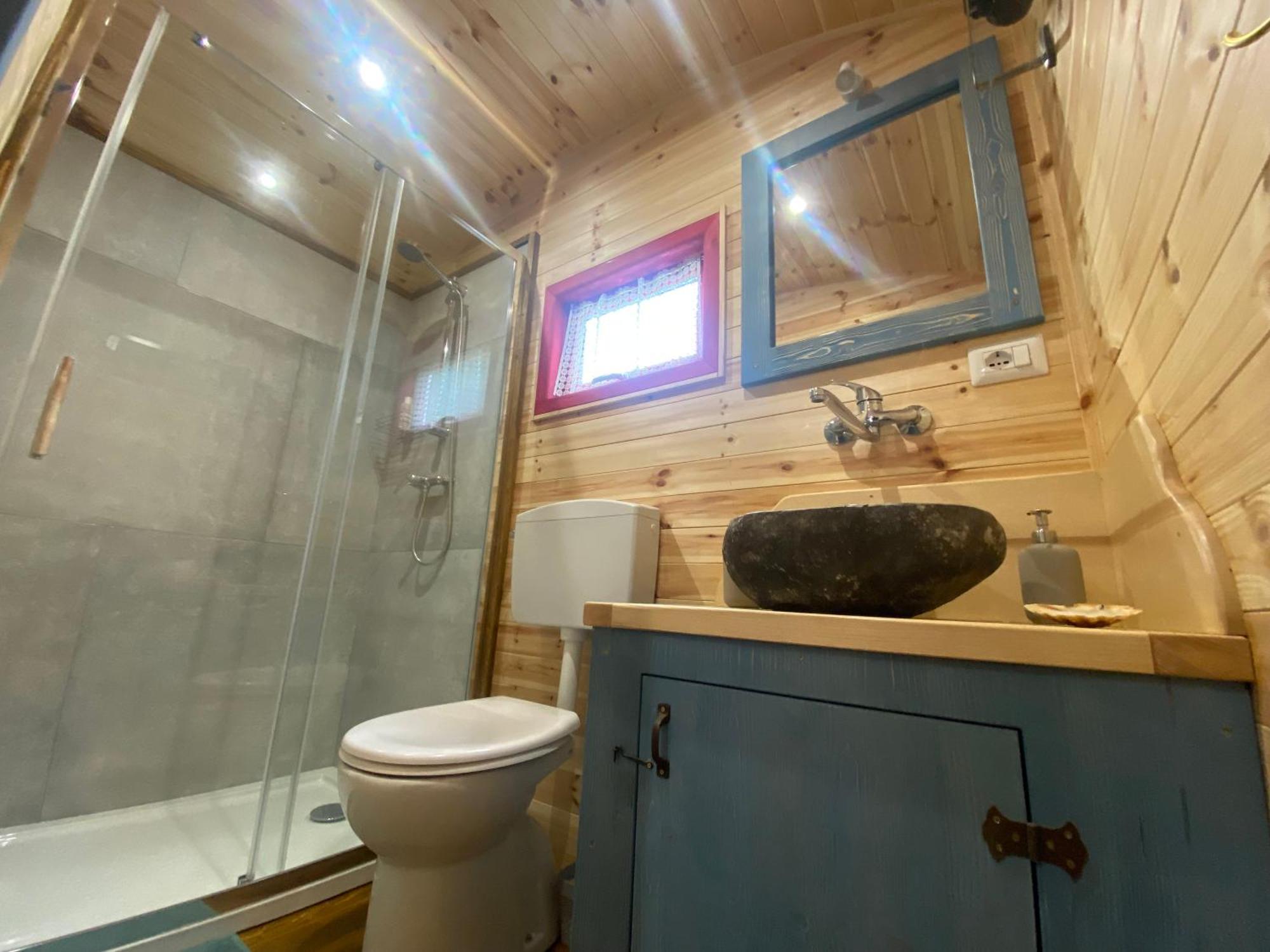 Agriturismo La Rovere - I Carrozzoni Gitani Cossano Belbo Екстериор снимка
